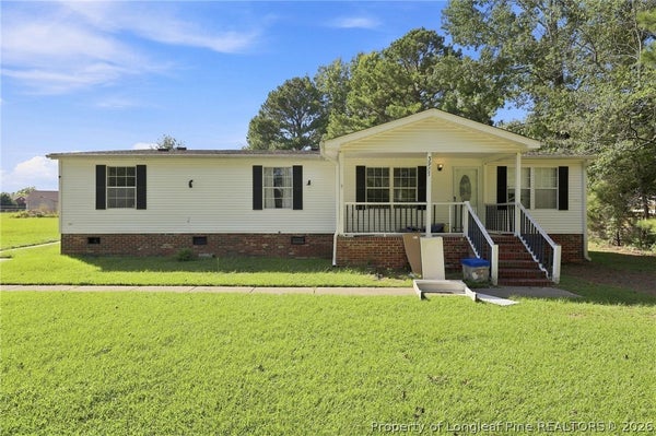 3987 W FRONTIER AVE, FAYETTEVILLE, NC 28312 - Image beeac0ca6ed86b00edfe8518da024c8a/2278736425