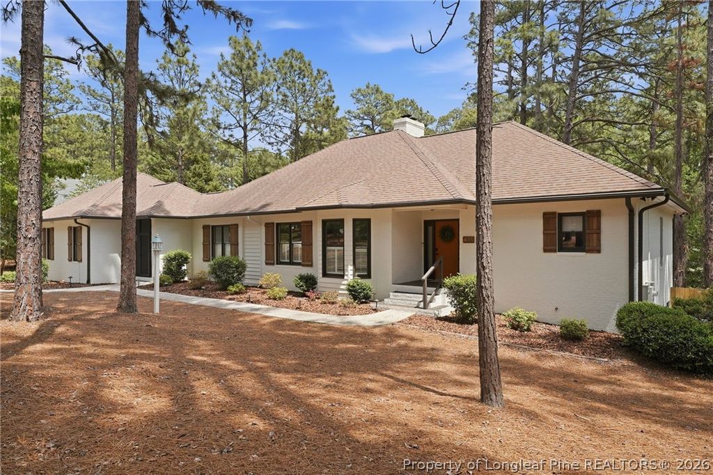 Photo of 435 Tall Timbers Drive, Pinehurst, NC 28374 (MLS # 762164)