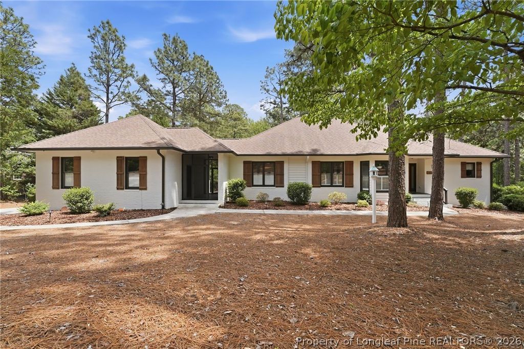 Photo of 435 Tall Timbers Drive, Pinehurst, NC 28374 (MLS # 762164)