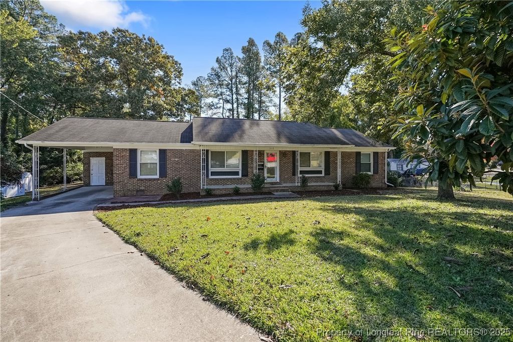 Photo of 512 Canyon Court, Fayetteville, NC 28303 (MLS # 752775)