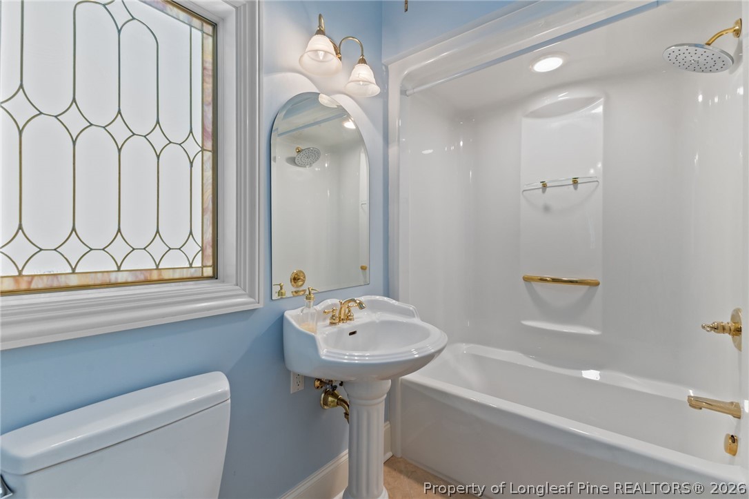Lumberton, North Carolina, 28358, United States, 5 Bedrooms Bedrooms, ,7 BathroomsBathrooms,Residential,Active,2044147