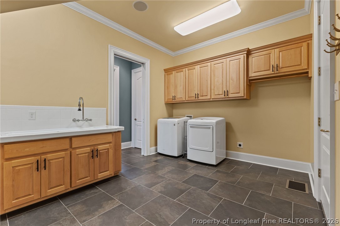 Lumberton, North Carolina, 28358, United States, 5 Bedrooms Bedrooms, ,7 BathroomsBathrooms,Residential,Active,2044147