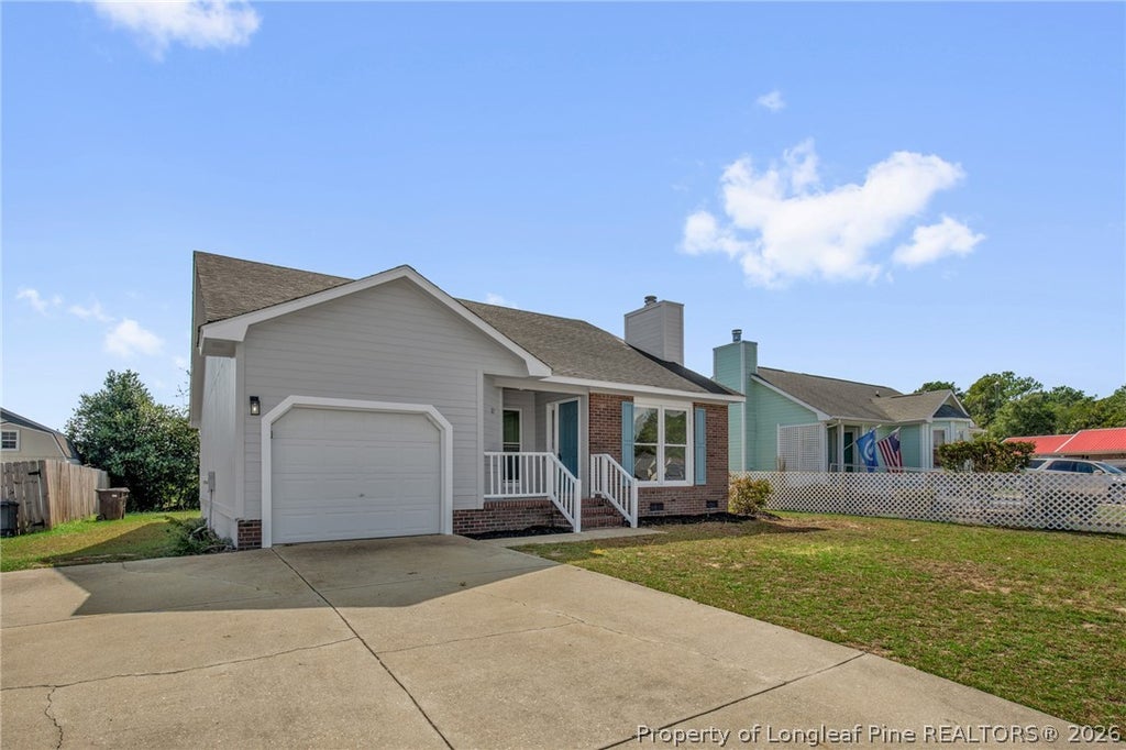 Photo of 827 Windingwood Place, Hope Mills, NC 28348 (MLS # 770515)