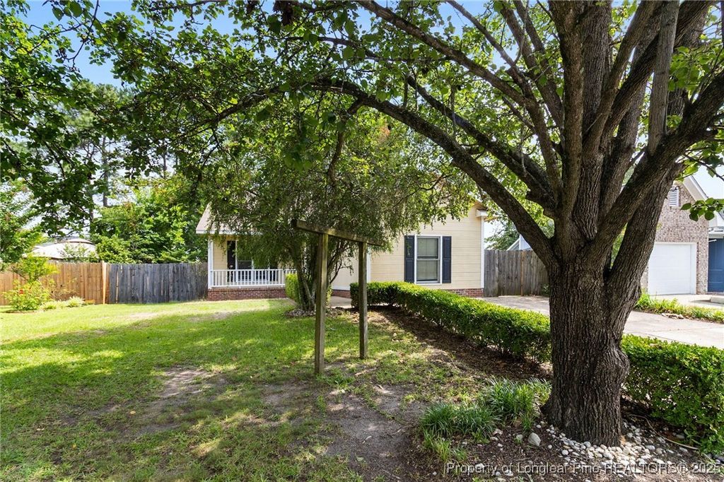 Photo of 3820 Crusader Drive, Hope Mills, NC 28348 (MLS # 745286)