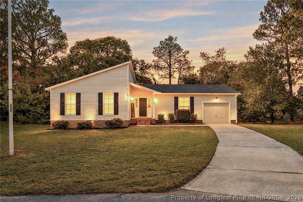Photo of 2122 Birchcreft Drive, Fayetteville, NC 28304 (MLS # 767134)