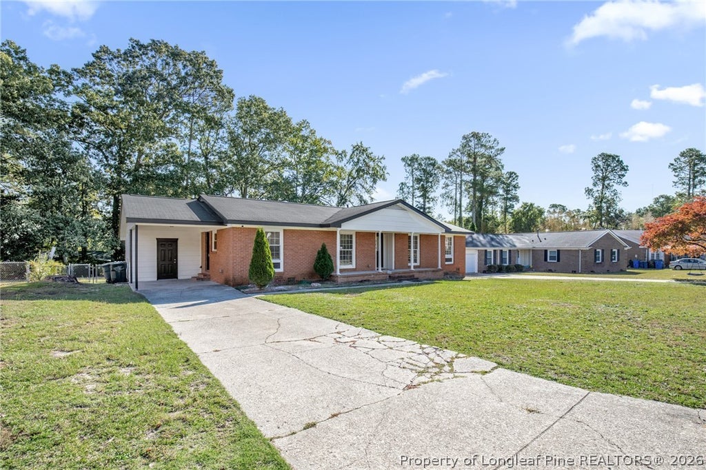 Photo of 215 Haverhill Drive, Fayetteville, NC 28314 (MLS # 771373)