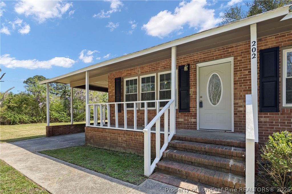 Photo of 202 Mercer Street, Red Springs, NC 28384 (MLS # 759620)