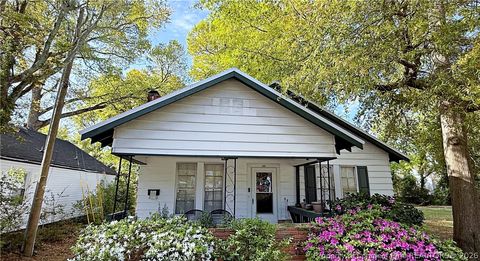 Photo of 1113 Branson Street, Fayetteville, NC 28305 (MLS # 759266)