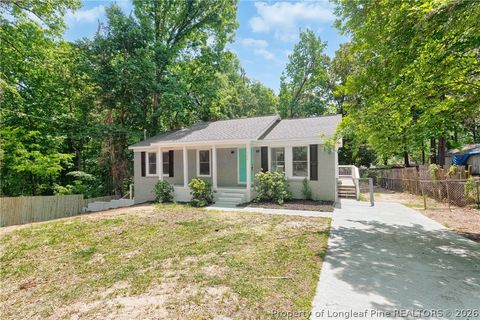 Photo of 724 Skycliff Court, Fayetteville, NC 28311 (MLS # 761808)
