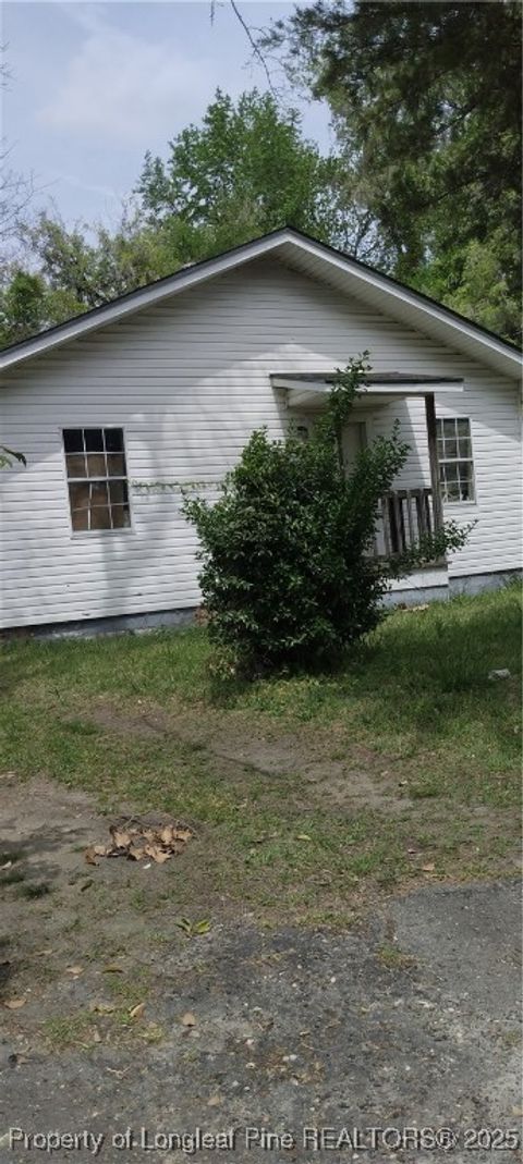 702 Weiss Avenue Fayetteville NC 28305