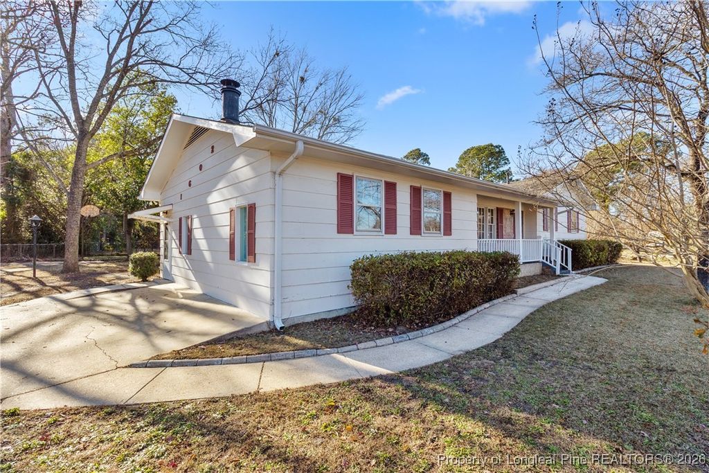 Photo of 1602 Camelot Drive, Fayetteville, NC 28304 (MLS # 755274)