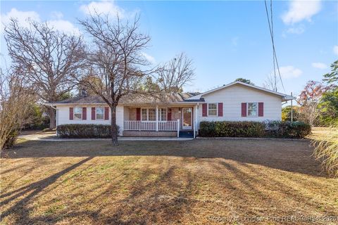 Photo of 1602 Camelot Drive, Fayetteville, NC 28304 (MLS # 755274)