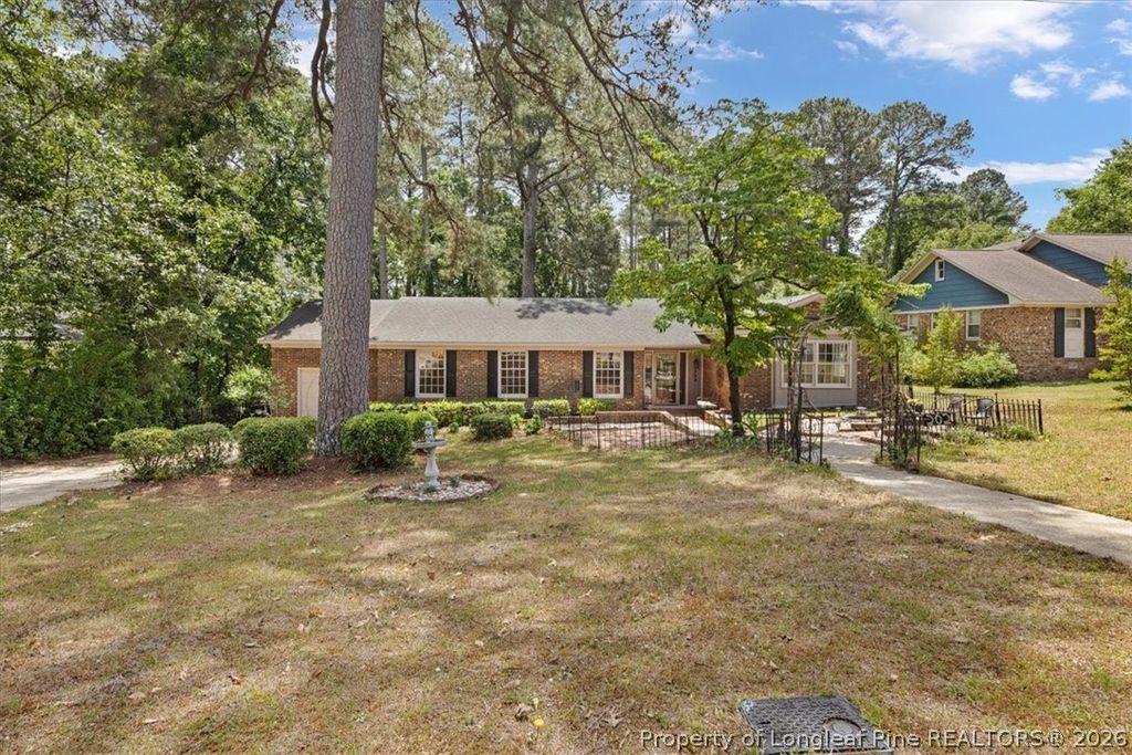 Photo of 202 Andover Road, Fayetteville, NC 28311 (MLS # 761830)