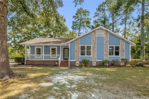 1117 LAKE STONE PL, FAYETTEVILLE, NC 28311 - Image c37d181182b72fd1929230bfbdb52ed4/1633434805