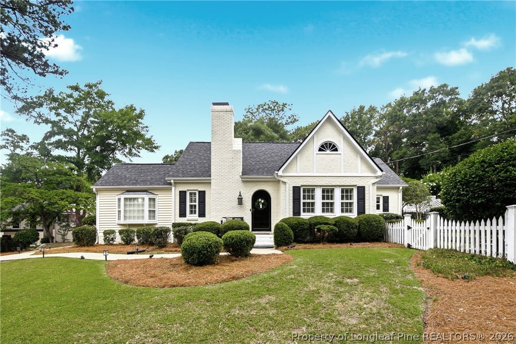 Photo of 326 W Park Drive, Fayetteville, NC 28305 (MLS # 770531)