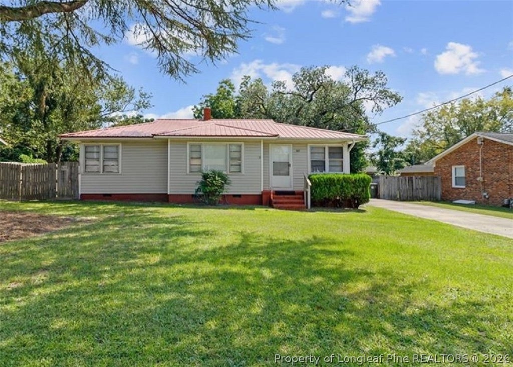 Photo of 909 Sandalwood Drive, Fayetteville, NC 28304 (MLS # 767770)