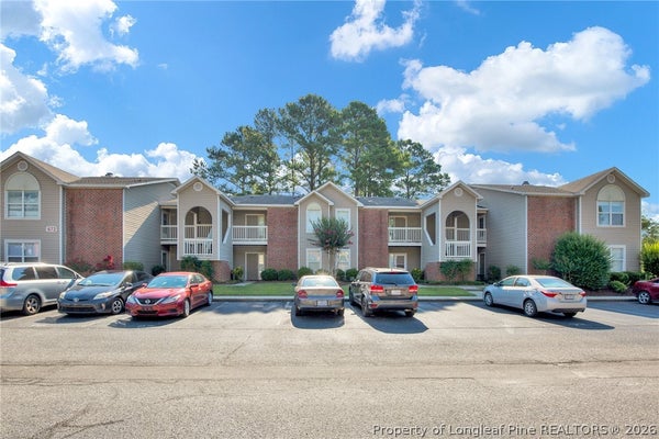 672 BARTONS LANDING PL APT 8, FAYETTEVILLE, NC 28314 - Image c57cef25ae377ca955ab51fffd2d0a98/781753948