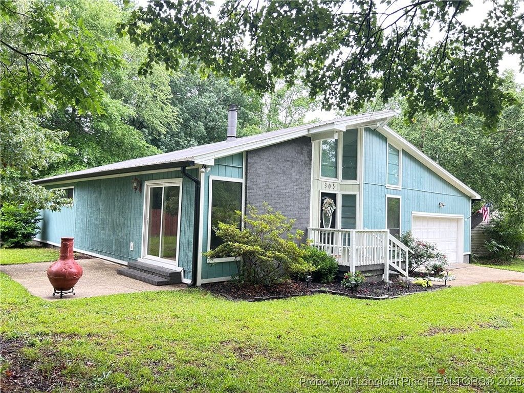 Photo of 305 Reid Court, Fayetteville, NC 28314 (MLS # 752037)