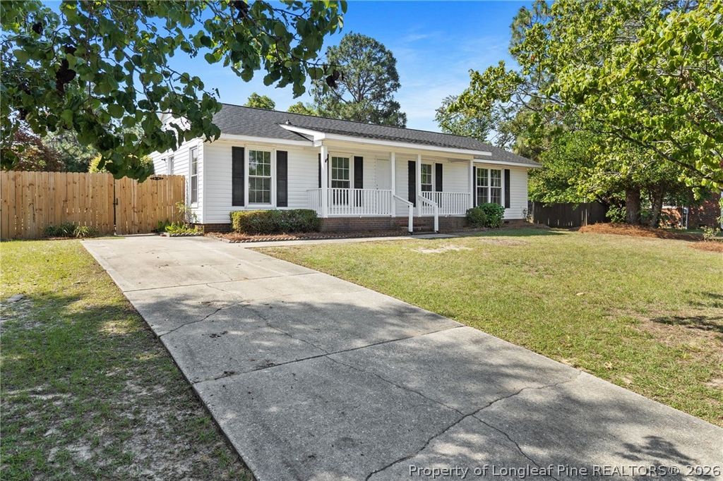 Photo of 5707 Archer Road, Hope Mills, NC 28348 (MLS # 763679)