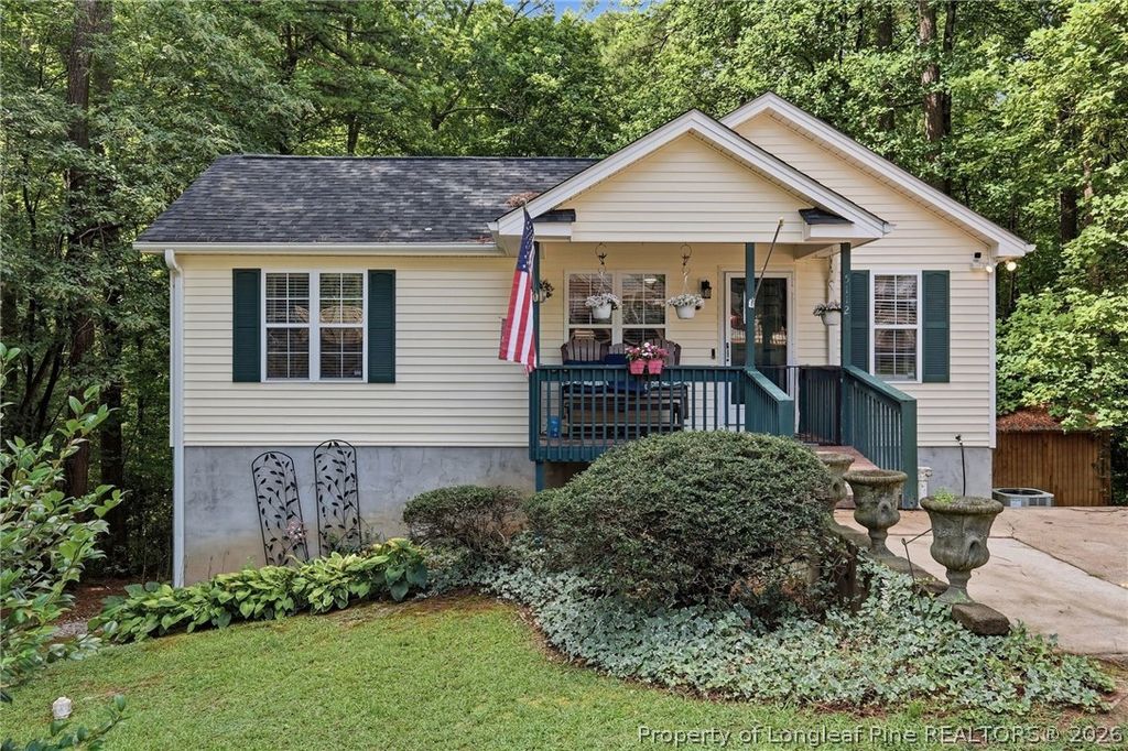 Photo of 5112 South Pointe PT, Sanford, NC 27332 (MLS # 766393)