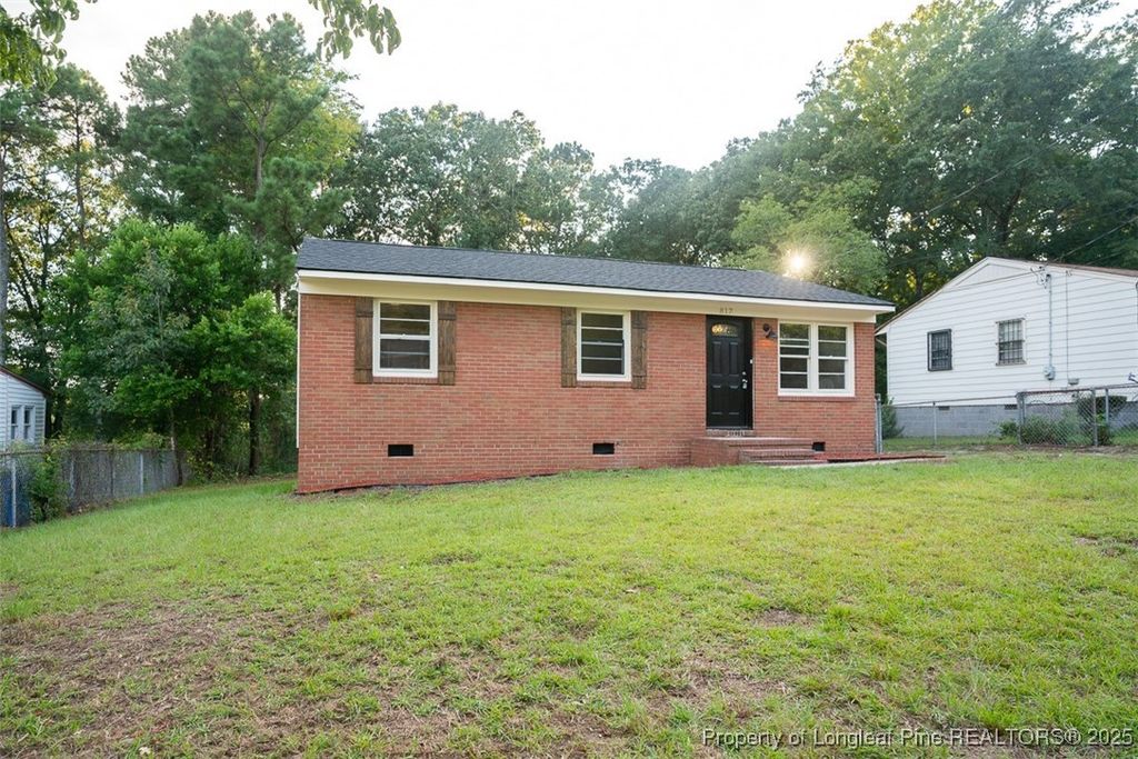 Photo of 817 Isley Street, Fayetteville, NC 28305 (MLS # 751340)