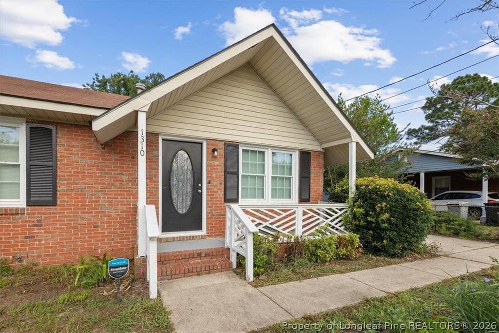 Photo of 1310 Camelot Drive, Fayetteville, NC 28304 (MLS # 767642)