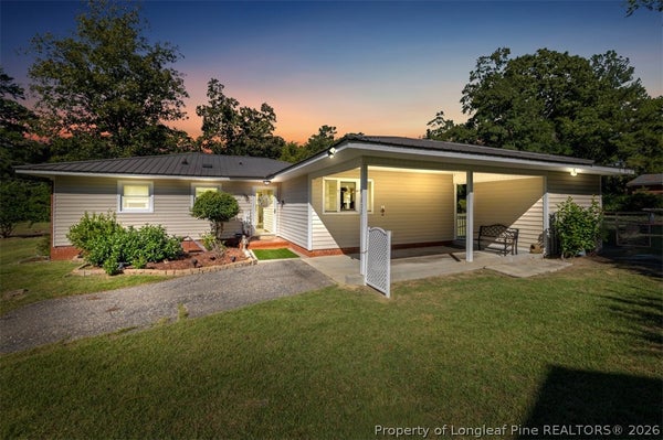 1802 CATAWBA ST, FAYETTEVILLE, NC 28303 - Image c7cd598f2f855dc94b1a9bca29bb015b/1801343630