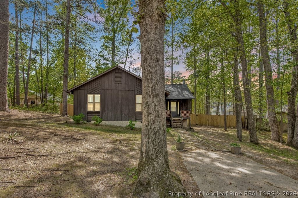 Photo of 5939 Waters Edge Drive, Fayetteville, NC 28314 (MLS # 760585)