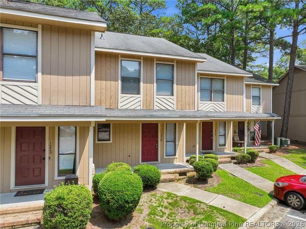 Photo of 1218 Huntsman Court, Fayetteville, NC 28303 (MLS # 767552)