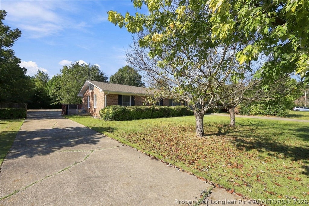 Photo of 420 Jamestown Avenue, Fayetteville, NC 28303 (MLS # 770707)
