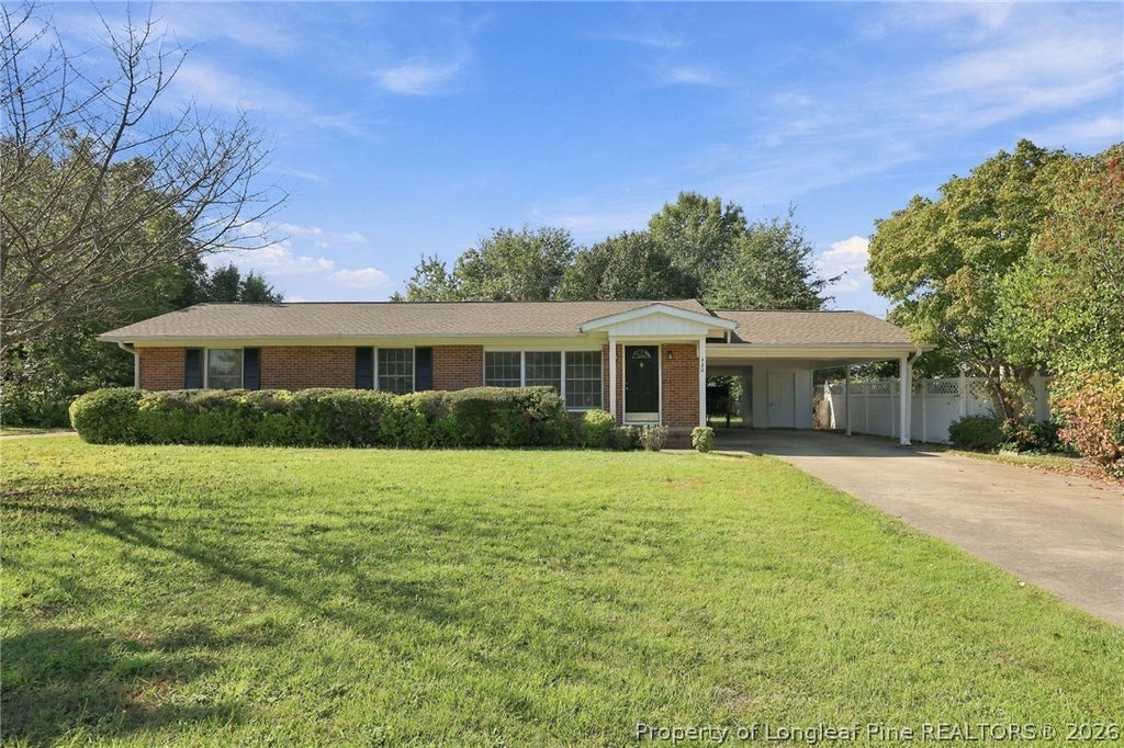 Photo of 420 Jamestown Avenue, Fayetteville, NC 28303 (MLS # 770707)