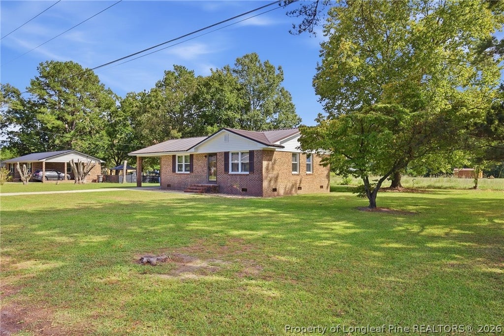 Photo of 109 E Walnut Street, Bladenboro, NC 28320 (MLS # 770169)