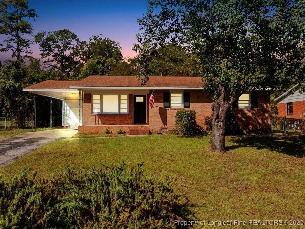 Photo of 1846 Dewsberry Drive, Fayetteville, NC 28304 (MLS # 751285)