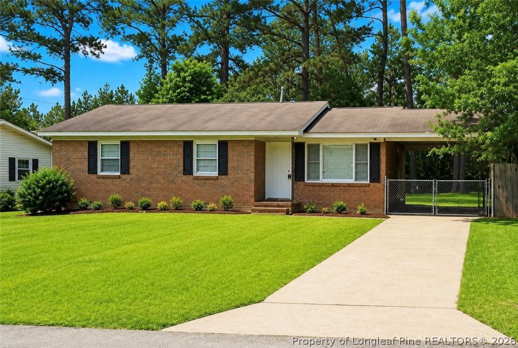 Photo of 4704 Dominion Road, Fayetteville, NC 28306 (MLS # 764251)