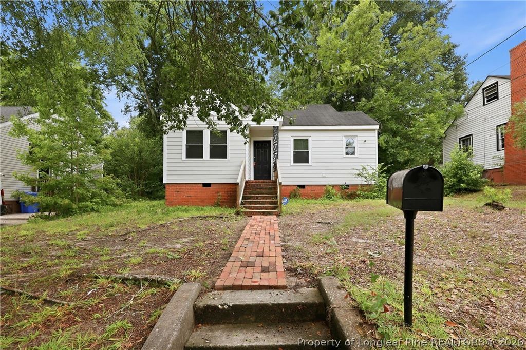 Photo of 274 Windsor Drive, Fayetteville, NC 28301 (MLS # 764679)