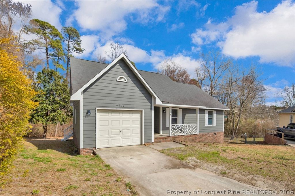 Photo of 6600 Bluffview Drive, Fayetteville, NC 28314 (MLS # 757785)
