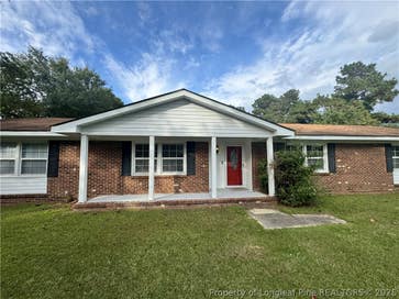 2879 County Line Road St Pauls NC 28384