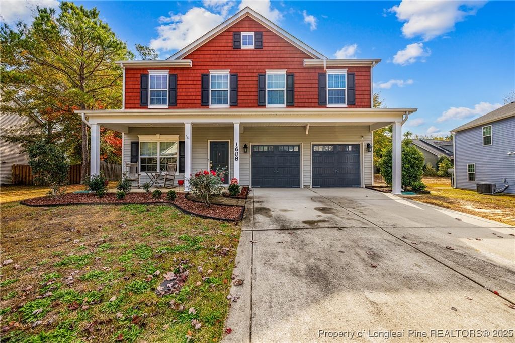 Photo of 1608 Laguardia Drive, Hope Mills, NC 28348 (MLS # 753081)