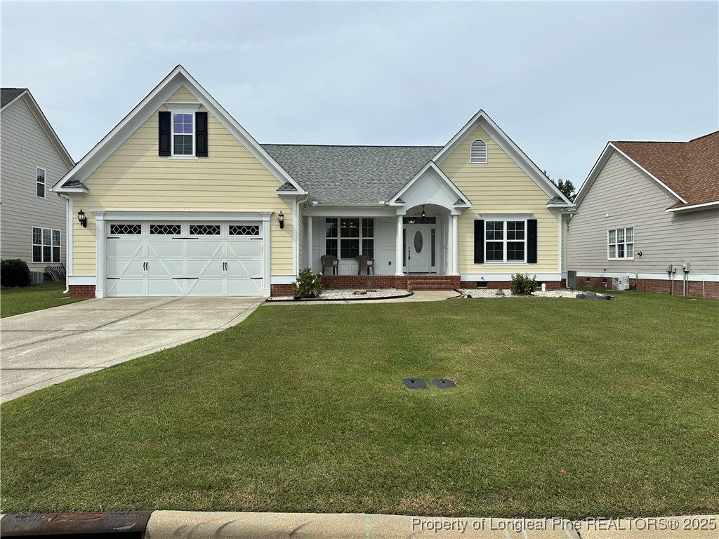 Photo of 2912 Eagle Crest Lane, Fayetteville, NC 28306 (MLS # 751813)