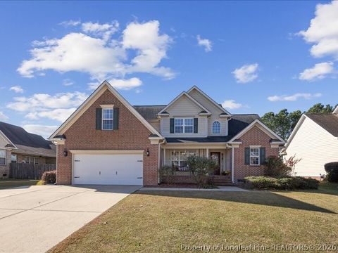 Photo of 1328 Masterpiece Drive, Hope Mills, NC 28348 (MLS # 758811)