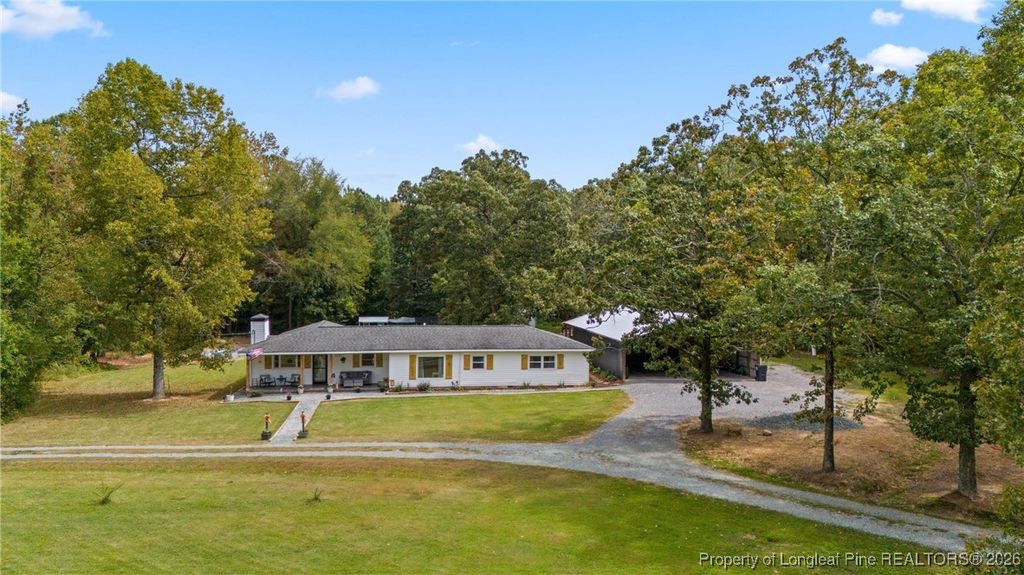 Photo of 1031 Walter Bright Road, Sanford, NC 27330 (MLS # 755296)