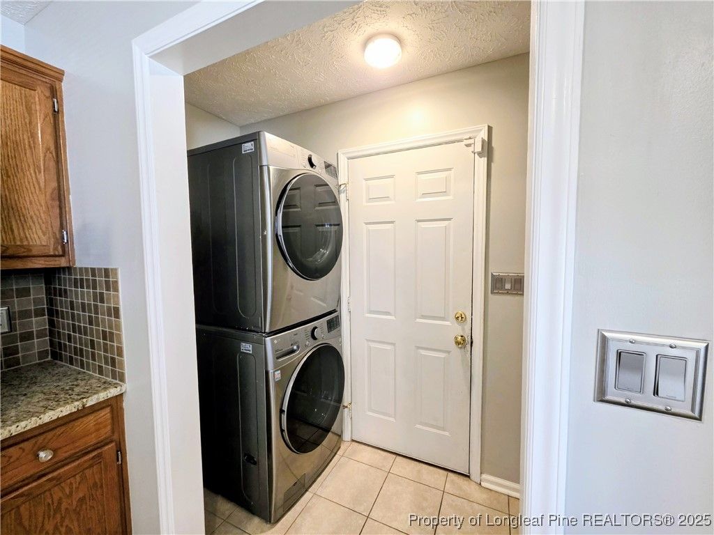 Photo of 2419 Lull Water Drive, Fayetteville, NC 28306 (MLS # 752292)