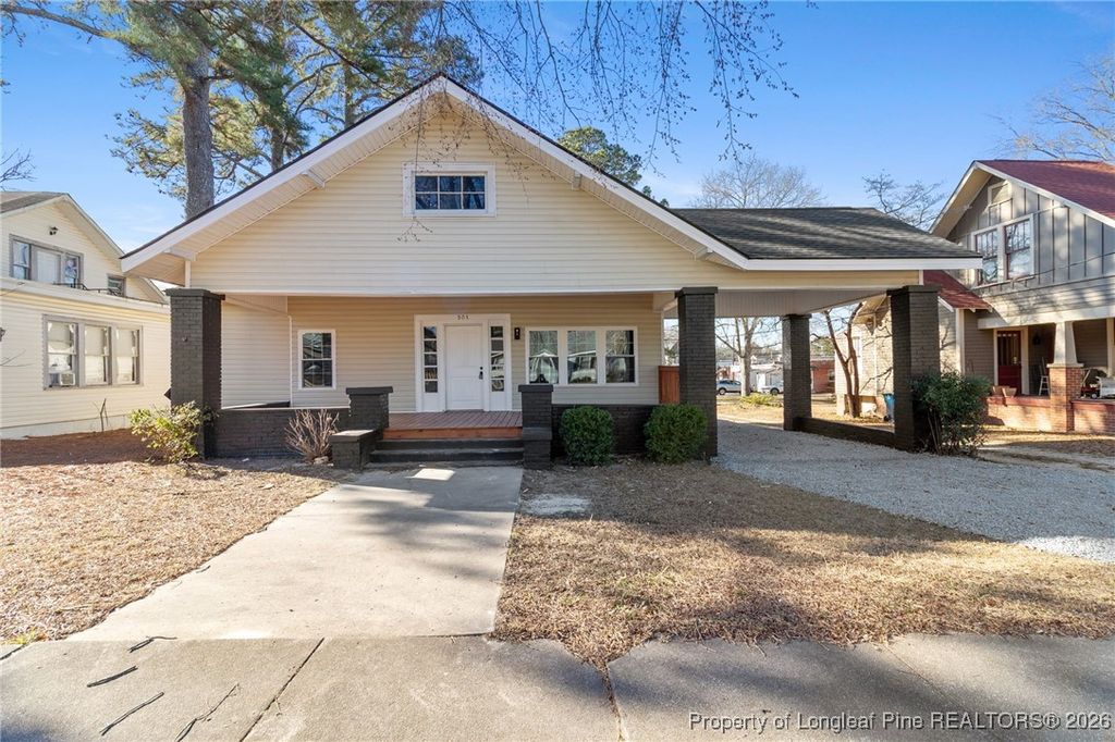 Photo of 503 W Harnett Street, Dunn, NC 28334 (MLS # 755588)