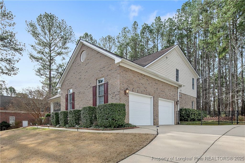 Photo of 61 Fountain Park Circle, Spring Lake, NC 28390 (MLS # 745303)