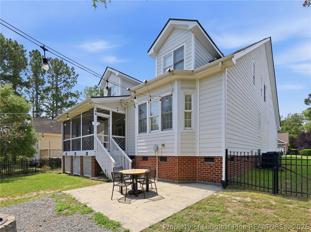 16 Cottswold Lane