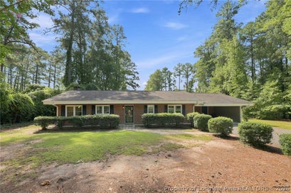 117 Lakeview Drive Whispering Pines NC 28327