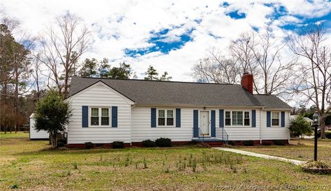 Photo of 717 W Cutlar Street, St Pauls, NC 28384 (MLS # 764788)