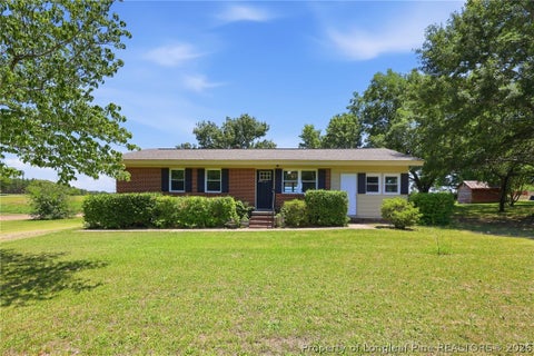 Photo of 105 Watson Lake Drive, Broadway, NC 27505 (MLS # 765398)
