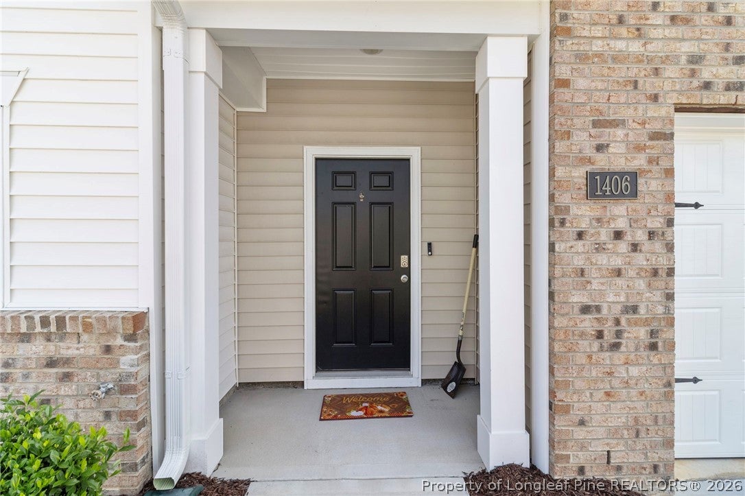 1406 Gracie Lane