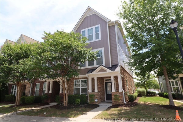556 BALSAM FIR DR, CARY, NC 27519 - Image d0c46c5803e1971153444c8bc5ced927/4061613260